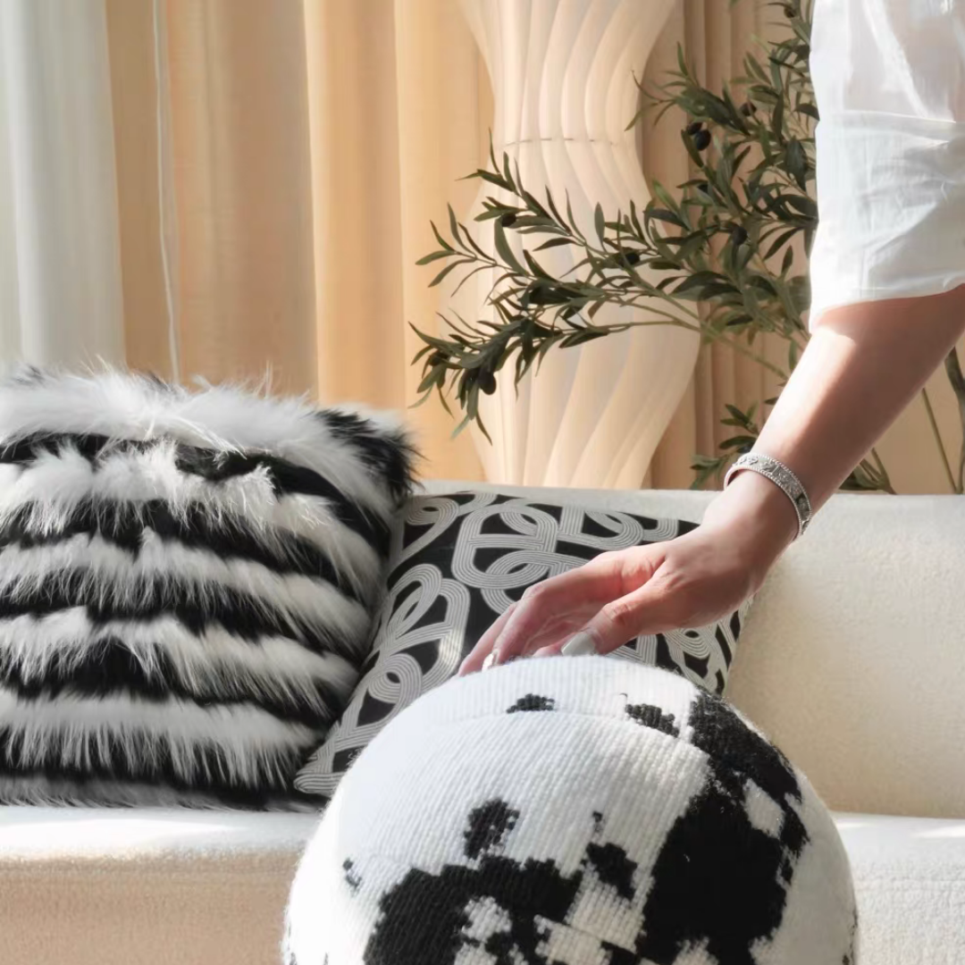 モノトーンラグジュアリークッション