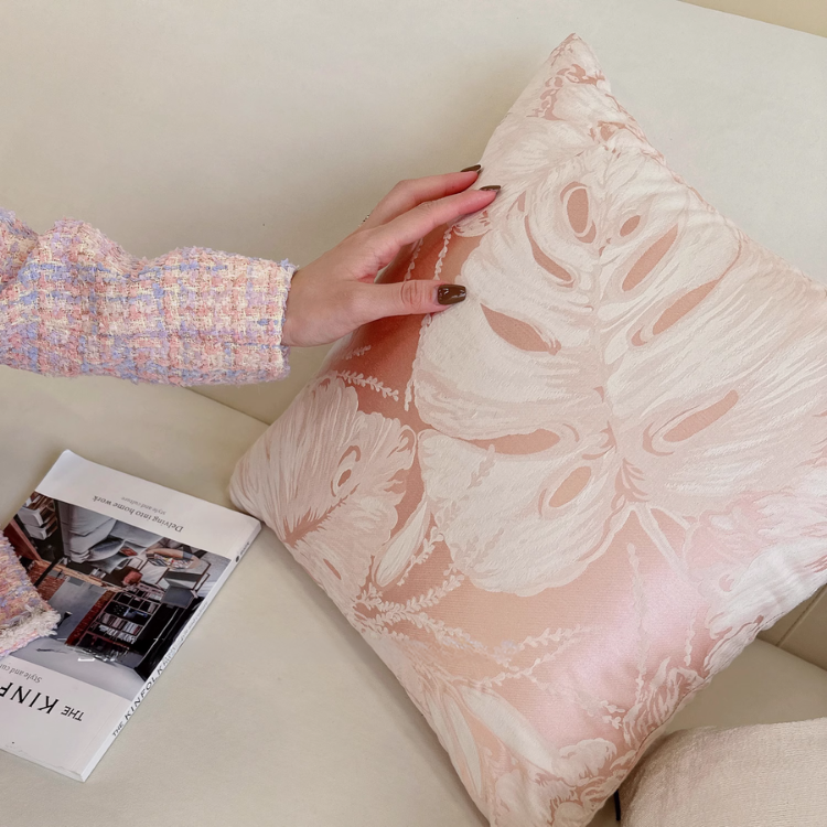 ゴージャスローズピンククッションカバー