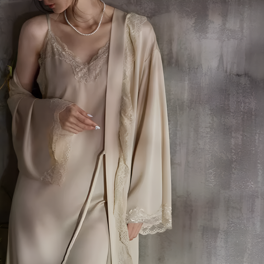 エレガントアイスシルクネグリジェ