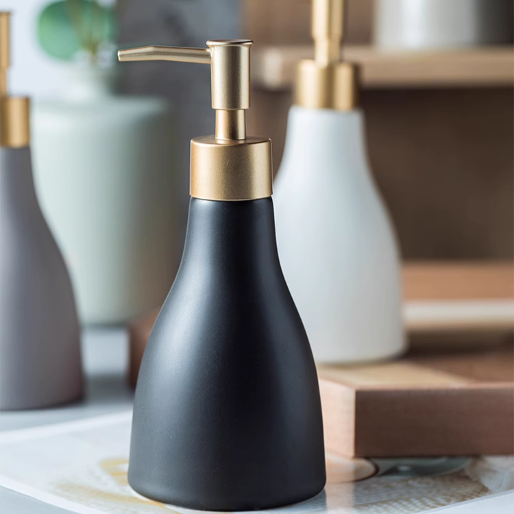 スモーキーマットソープディスペンサー