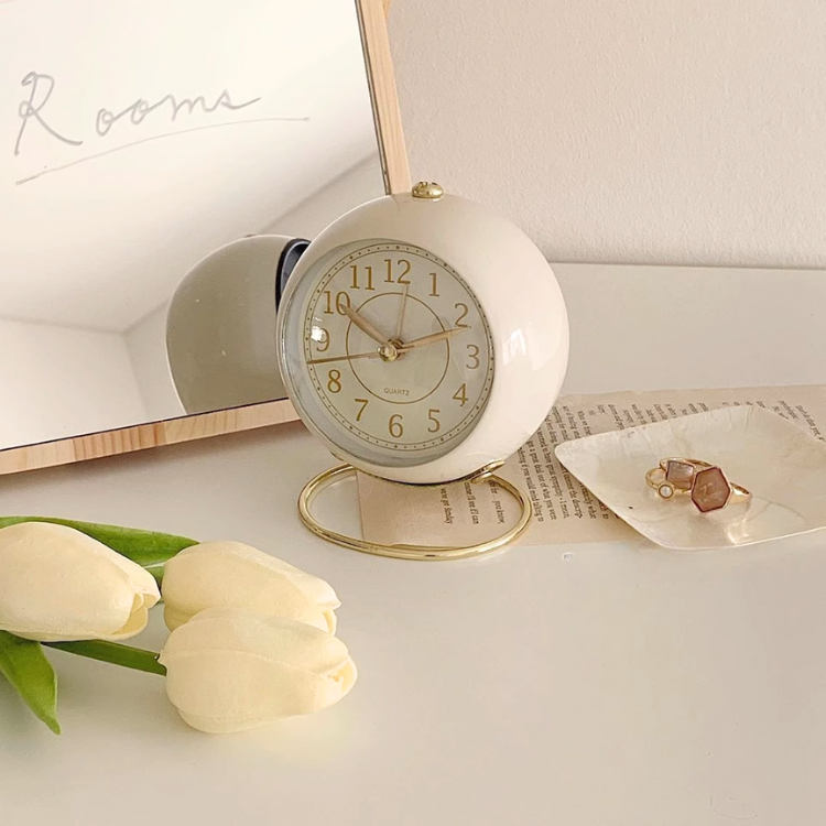 ノルディックミルキーテーブルクロック