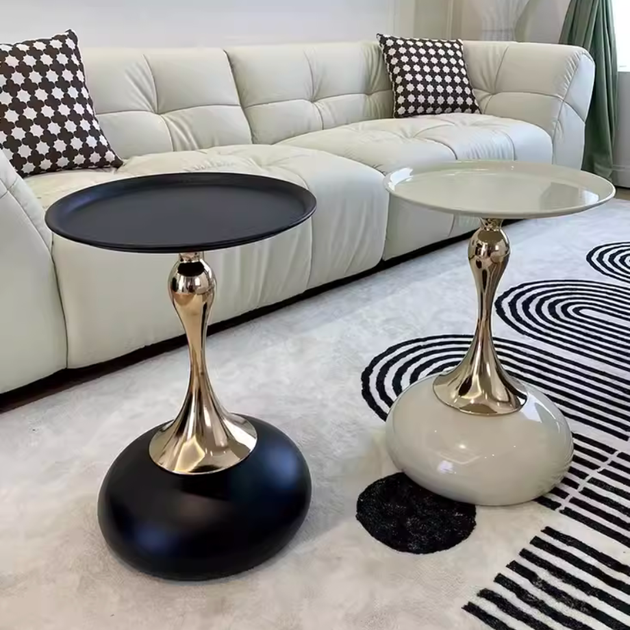 スタイリッシュクラシックサイドテーブル