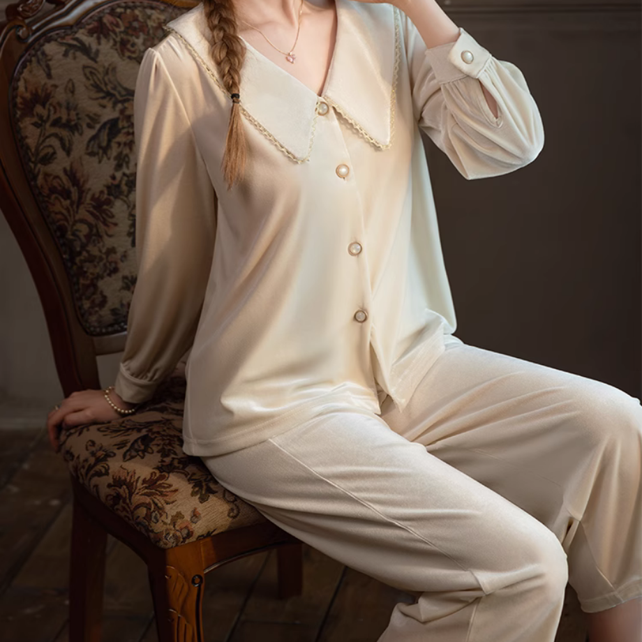 ゴージャスノーブルルームウェア