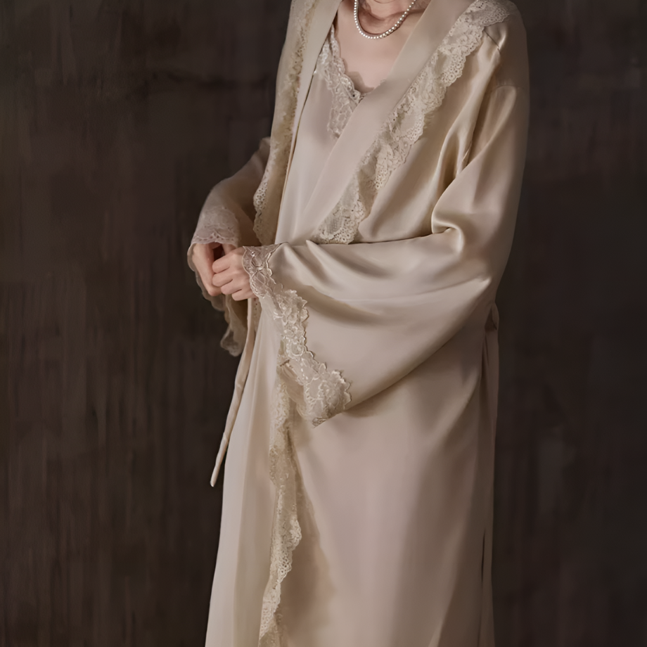 エレガントアイスシルクネグリジェ