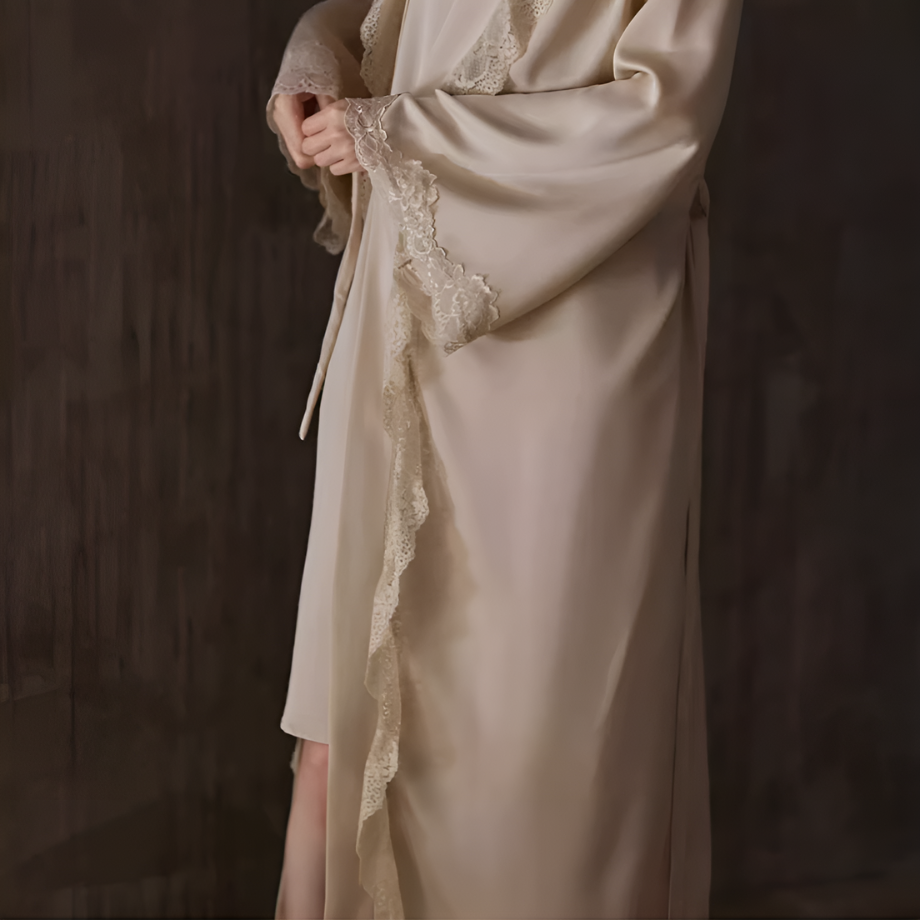 エレガントアイスシルクネグリジェ