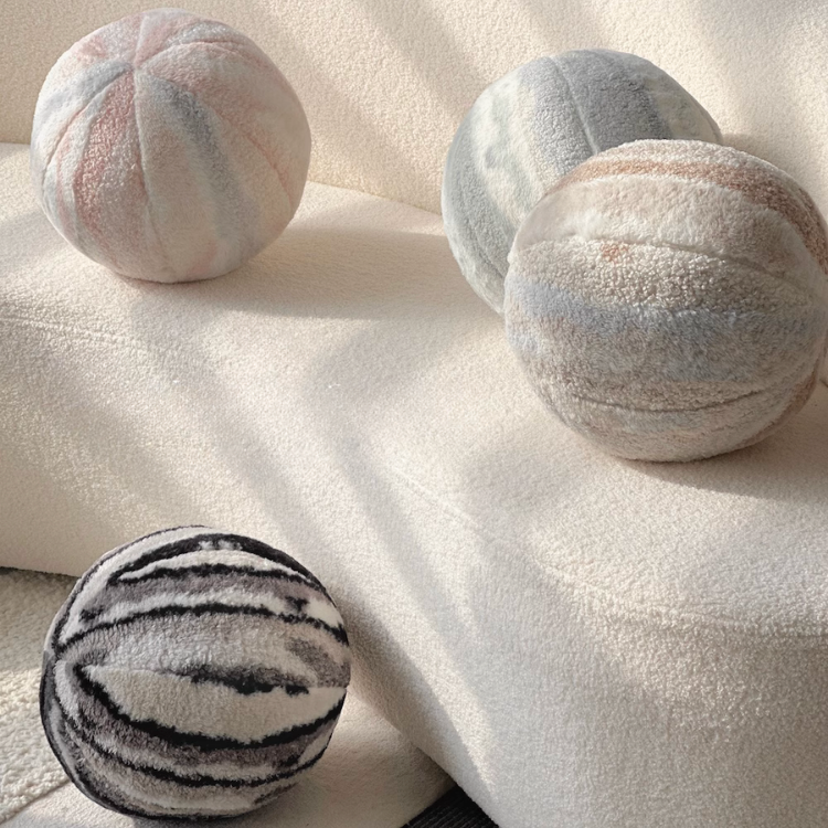 ドーリーボールクッション