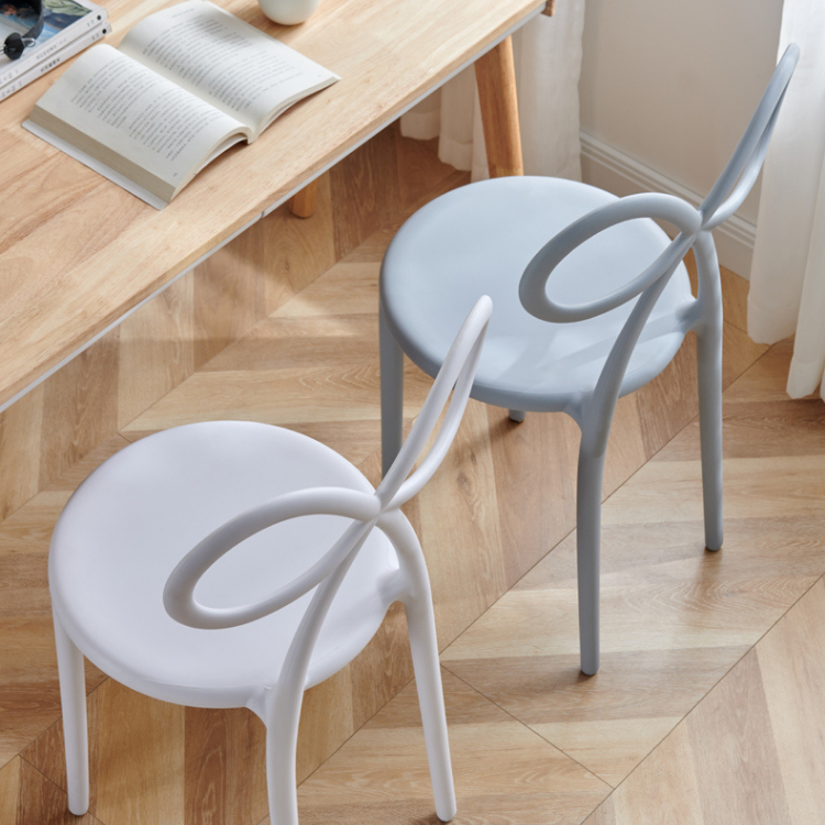 リボンシェイプチェア