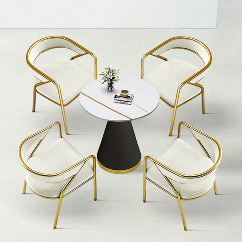 ゴールドアイアンチェア