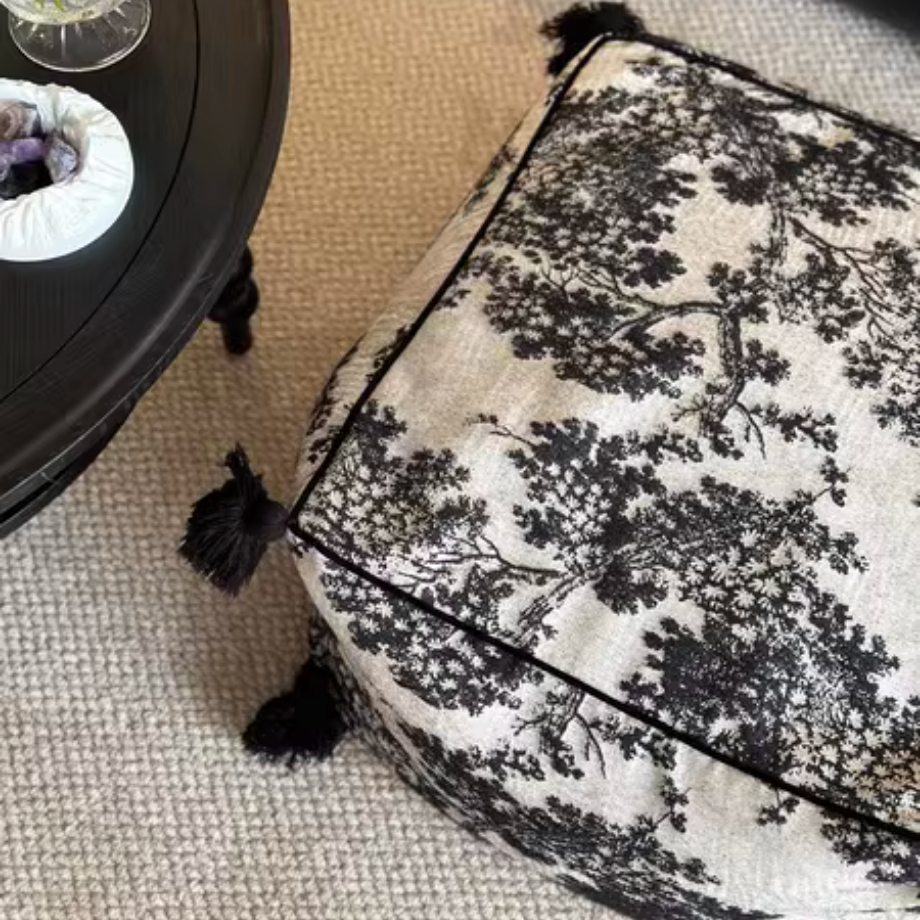 和モダンスクエアタッセルクッション