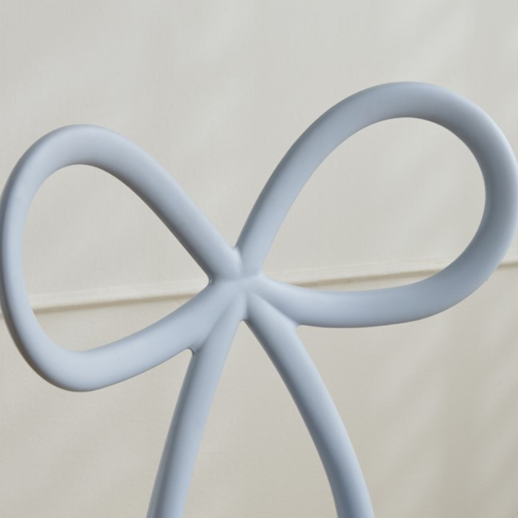 リボンシェイプチェア