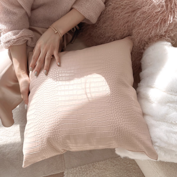 ゴージャスローズピンククッションカバー