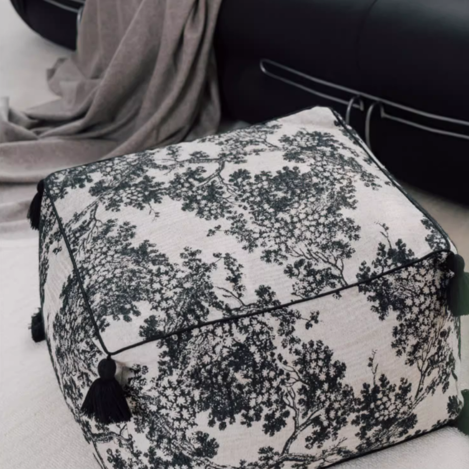 和モダンスクエアタッセルクッション