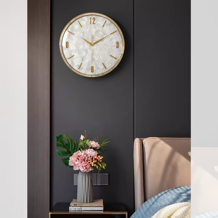 ラグジュアリーシェルウォールクロック