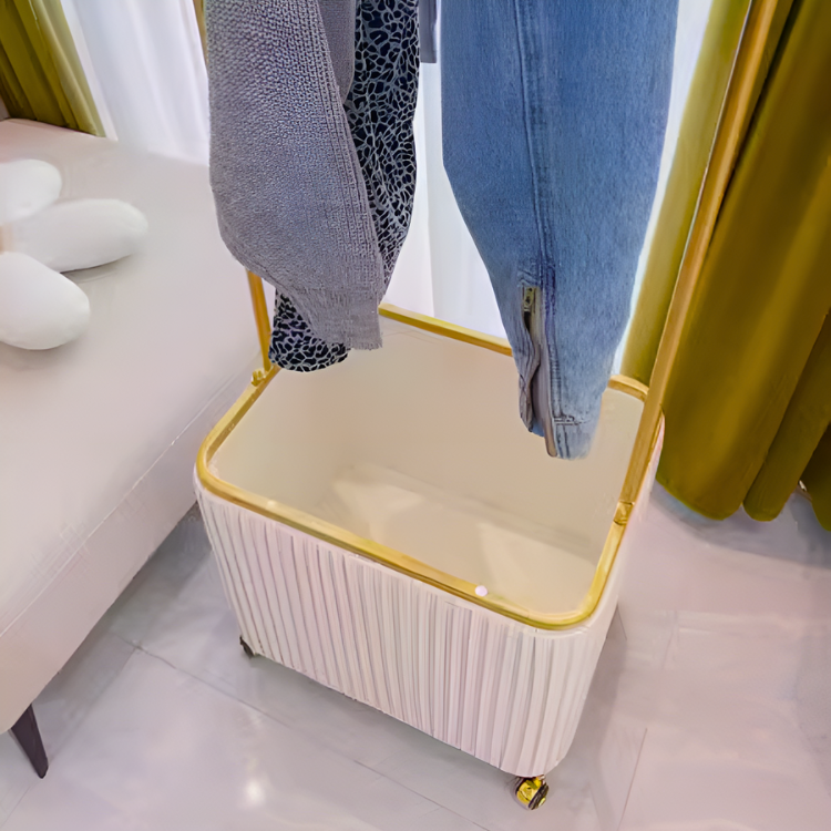 ドレッシーホテルライクハンガーラック