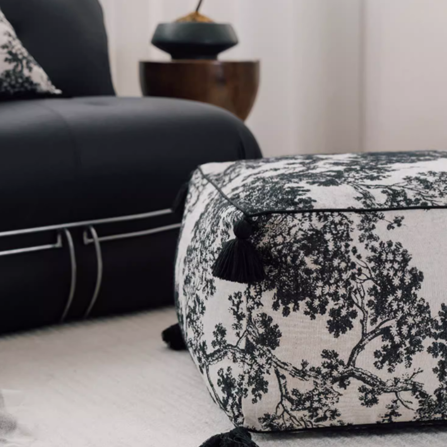 和モダンスクエアタッセルクッション