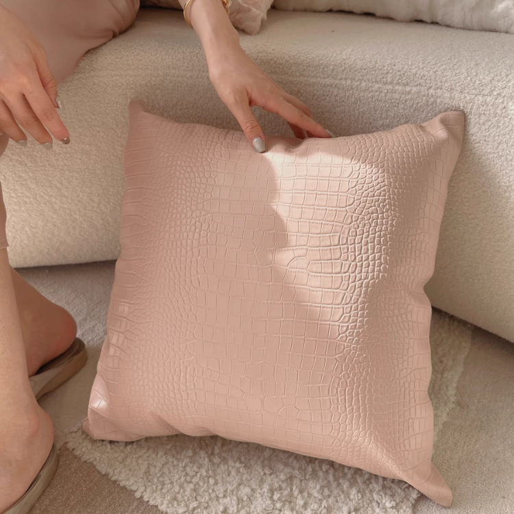 ゴージャスローズピンククッションカバー