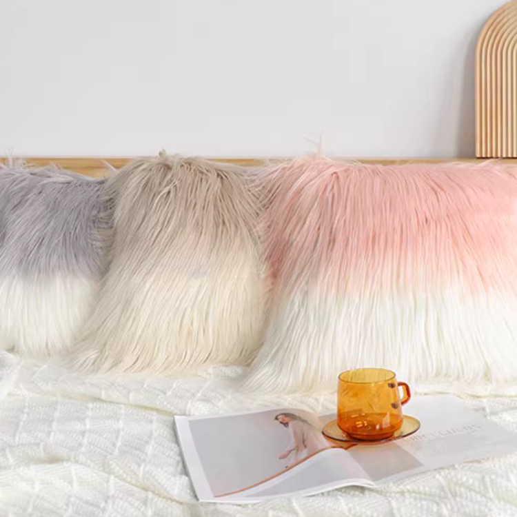 セレブライトシャギークッション