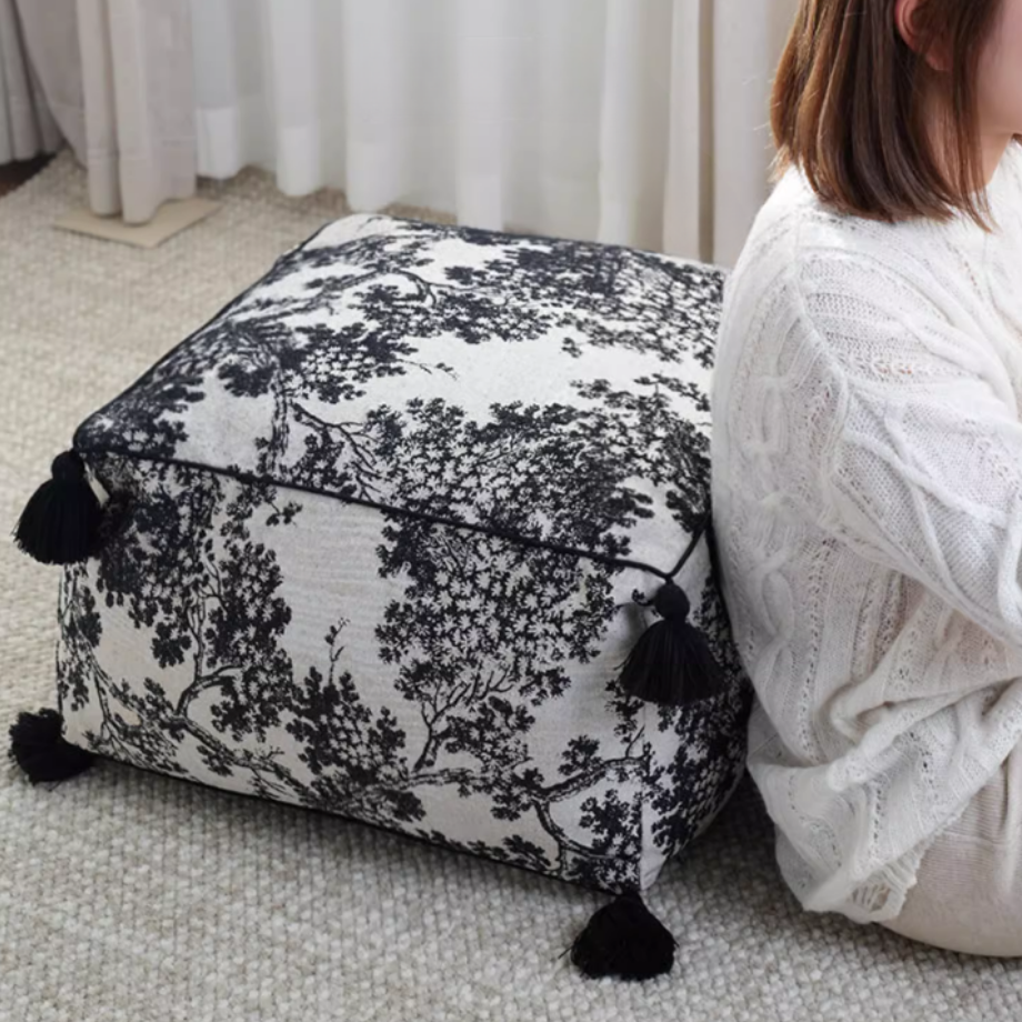 和モダンスクエアタッセルクッション