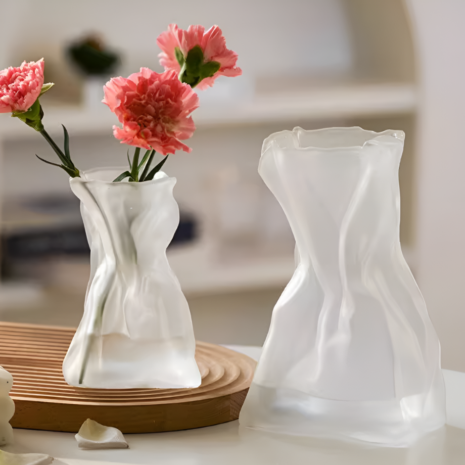 ホワイトガラスウェーブフラワーベース