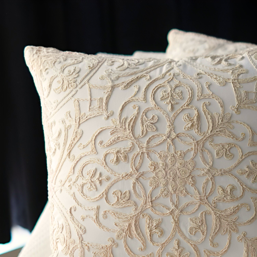 【即納商品】アンティークレース刺繍クッションカバー
