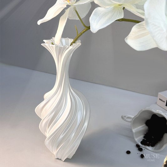 クラシックウェーブラインフラワーベース