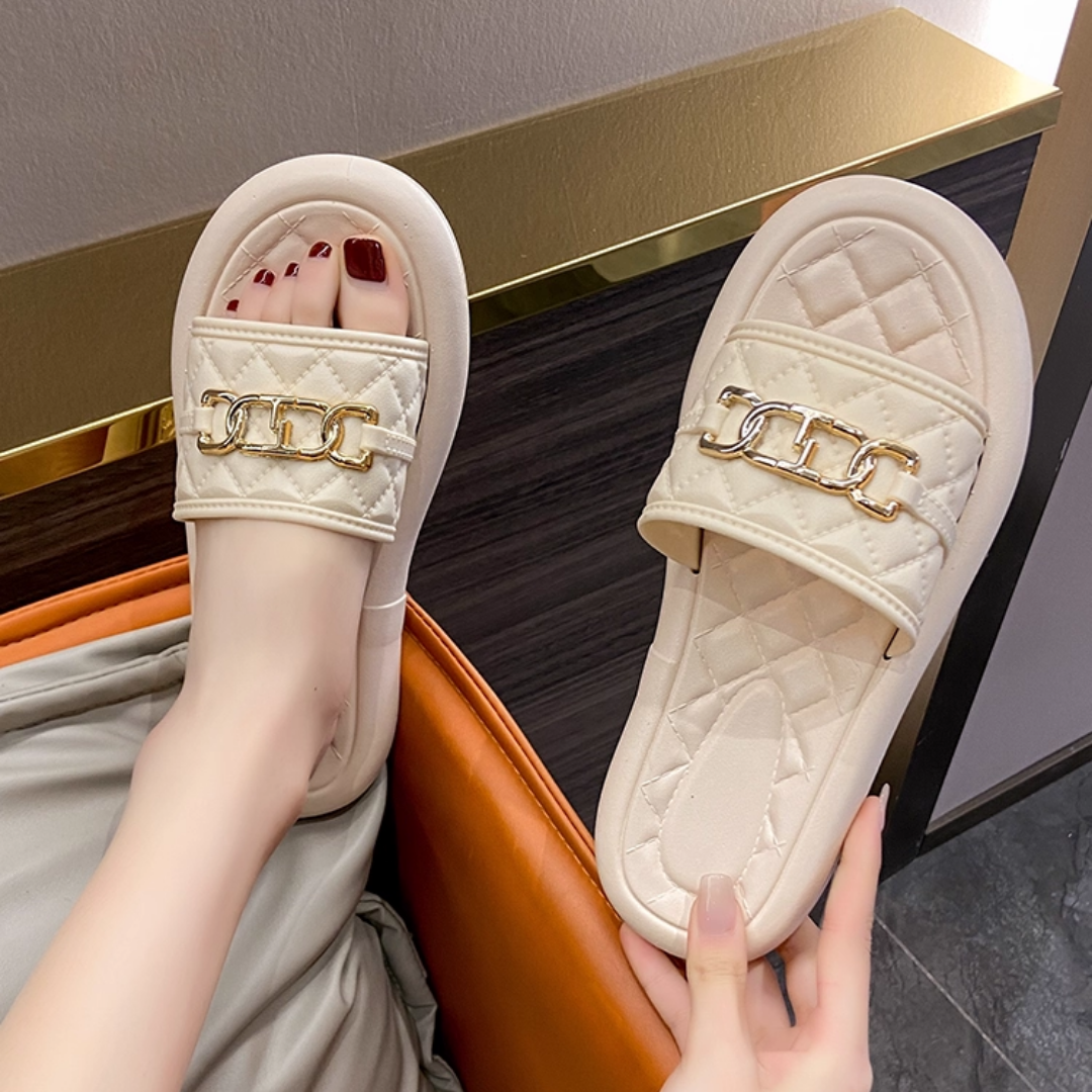 キルティングチェーンルームシューズ【2点以上で10％OFF】