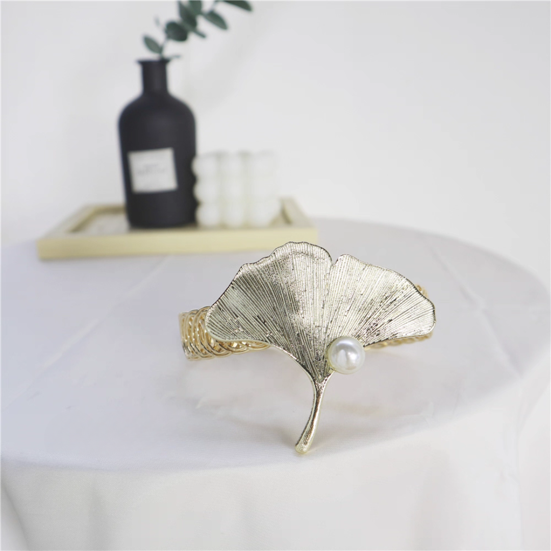 イチョウリーフゴールドカーテンバックル