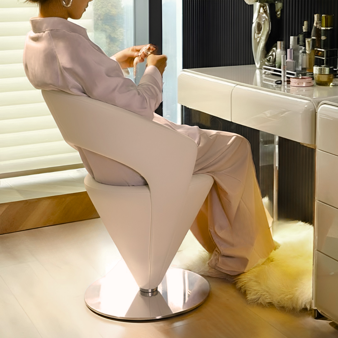 ヴェールトライアングルチェア