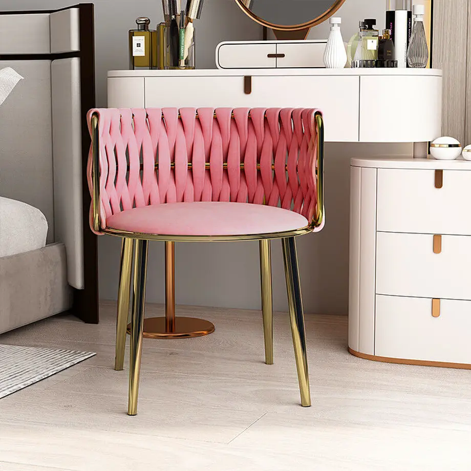 ノルディッククロス編みラウンドチェア