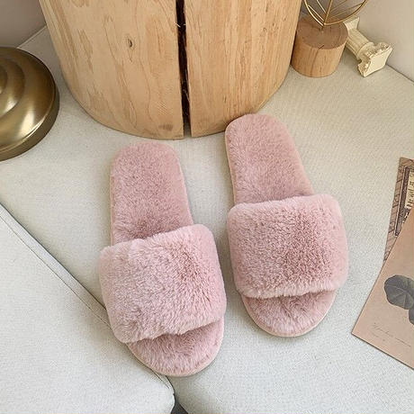 ファールームシューズ