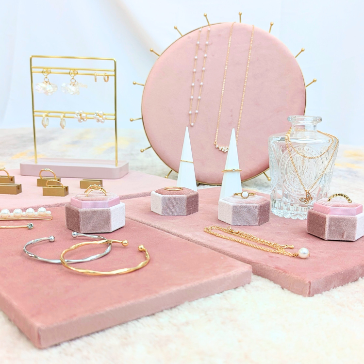 フェミニンアクセサリーディスプレイセット
