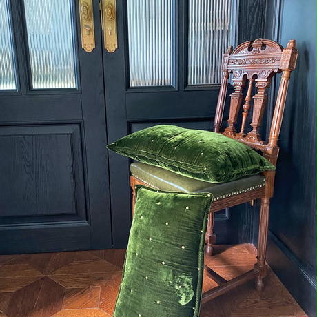 レトログリーンベルベットクッション