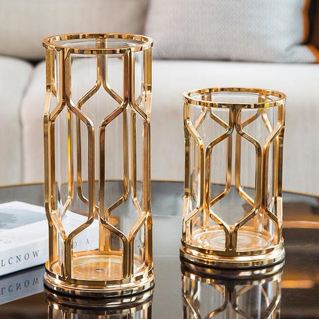 ゴールド×幾何学フレームベース