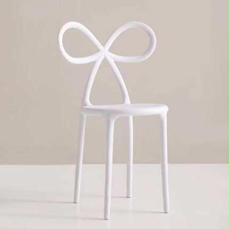 リボンシェイプチェア