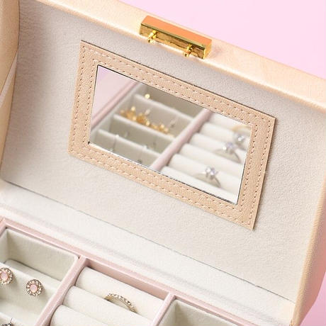 フェミニンジュエリーボックス