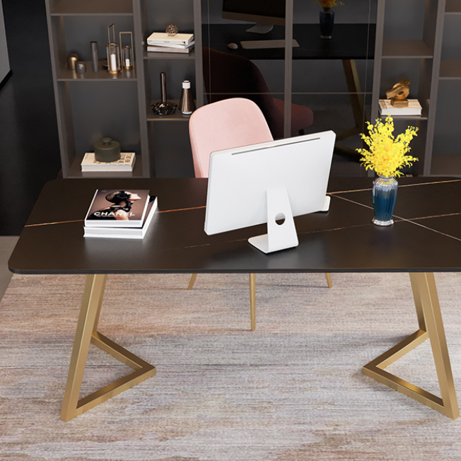 ゴールドスタイリッシュデスク