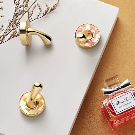 ラグジュアリーシェルウォールフック